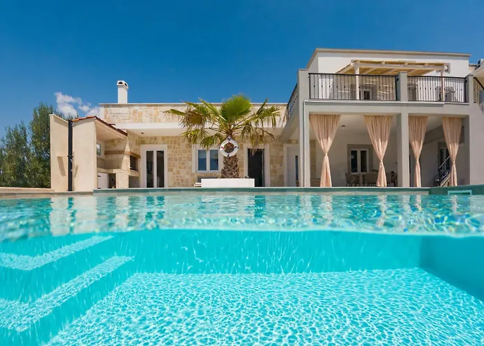 Angelina Villa Vrsi
