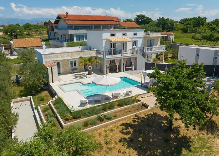 Villa Angelina *