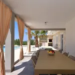 Angelina Villa