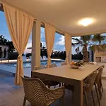 Angelina Villa