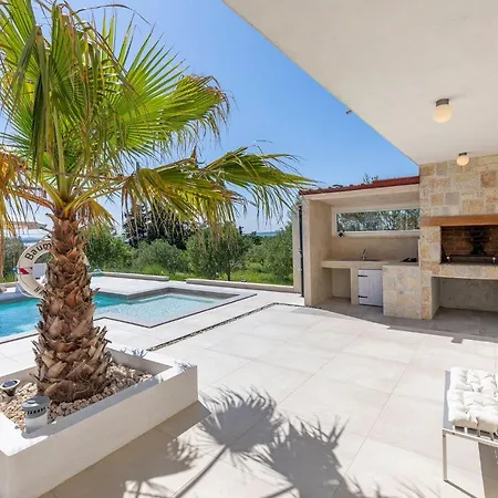 Villa Angelina